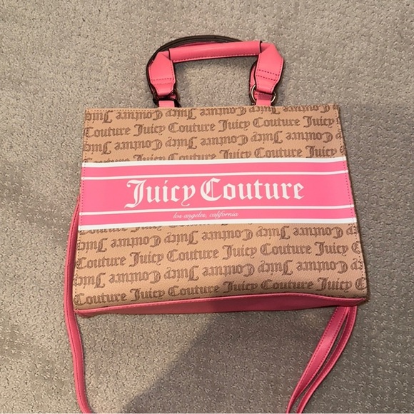 Juicy Couture Handbags - NEW JUICY COUTURE PURSE 🩷
